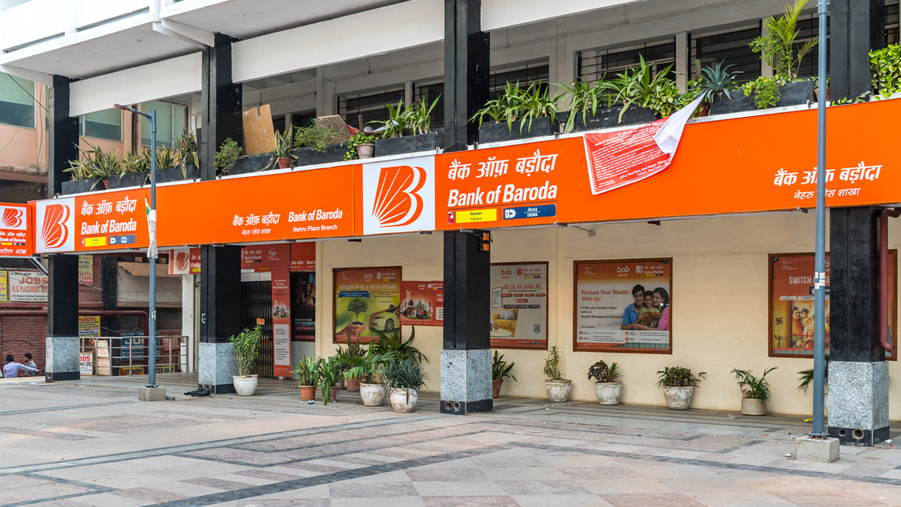 Bank of Baroda Recruitment 2025 - Apply Online for 518 Vacancies | Check Eligibility, Fees & Important Dates